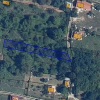 Новообразуван имот № 553.220 по плана на новообразуваните имоти на селищно образувание Хоталич - местност "Крушевски баир" с площ 484.3  кв. м.