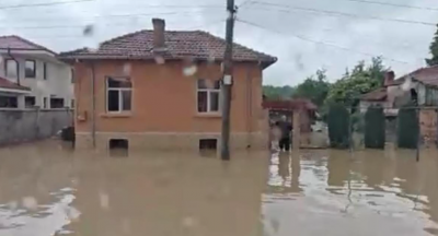ЕВАКУИРАТ УЛИЦА “КАЙБРЕЖНА” И СЪСЕДНИТЕ…